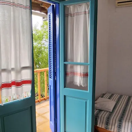 Ostria * Agios Nikitas