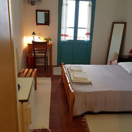 Ostria Guest house Agios Nikitas