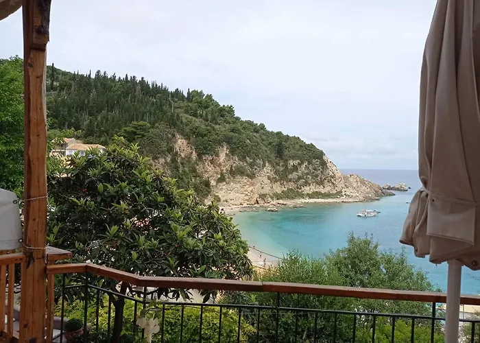 Ostria 3* Áyios Nikítas